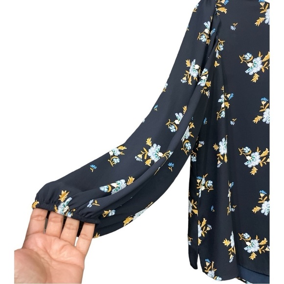 Loft Women's Size L Blouse Top Long Sleeve Blue Floral Polyester Crew Neck - Picture 5 of 11